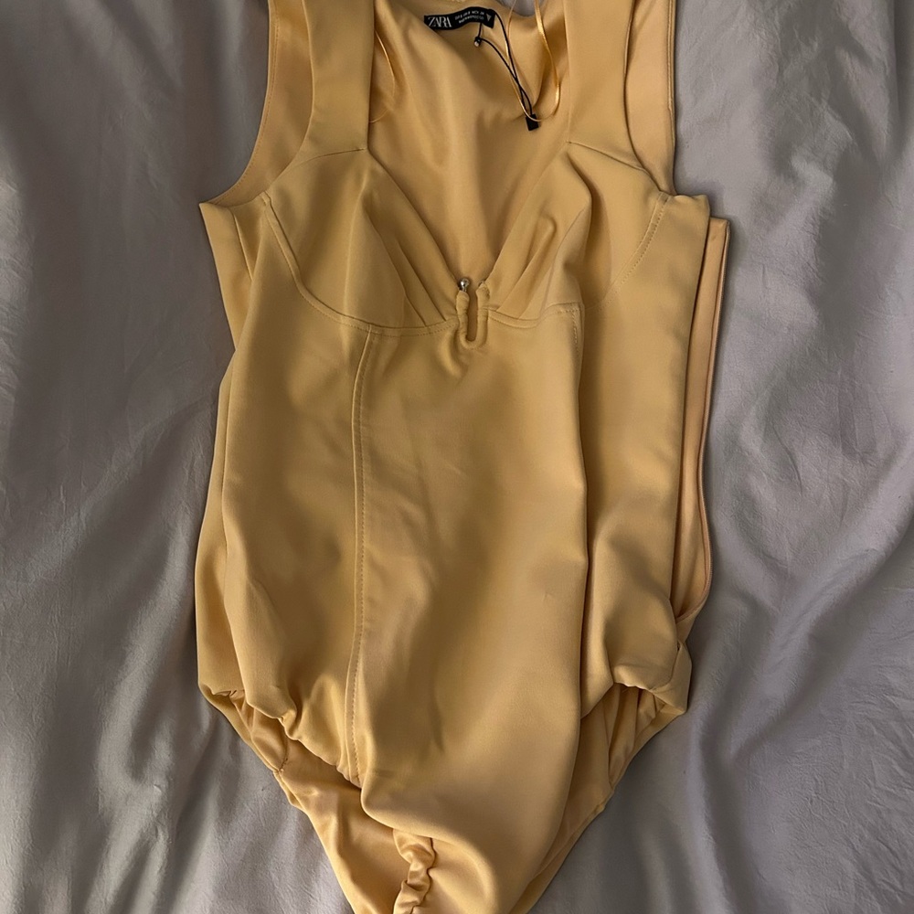 Zara Yellow Bodysuit - Picture 1 of 2